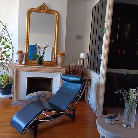 The 90m2 Au Coeur De La Vieille Apartment *